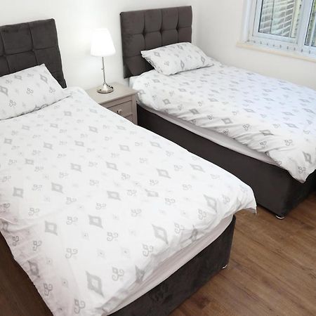 Cosy 3-Bed Bungalow Nec Airport Close To Amenities Μπέρμιγχαμ Εξωτερικό φωτογραφία